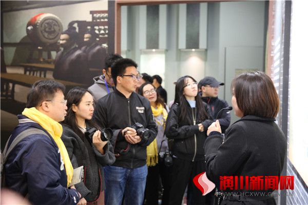 “传承中华文化暨寻找乡愁”两岸媒体联合采访团走进潢川