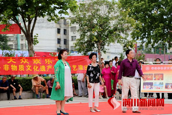 潢川县举办“百姓大舞台 非物质文化遗产”专场文艺演出