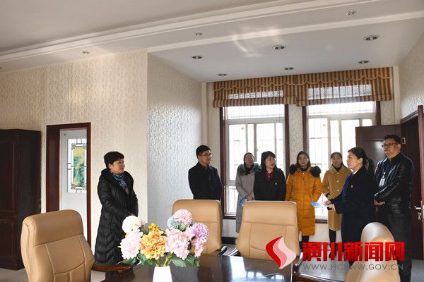 市妇联副主席刘海霞到潢川县宣讲党的十九届四中全会精神并开展工作调研 - 县域新闻 - 潢川新闻网 - 潢川县委县政府门户网站